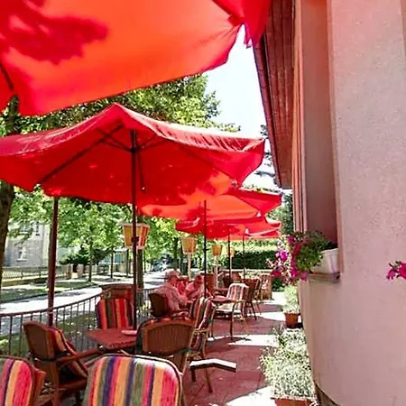 & Restaurant Schenk Von Landsberg Hotel