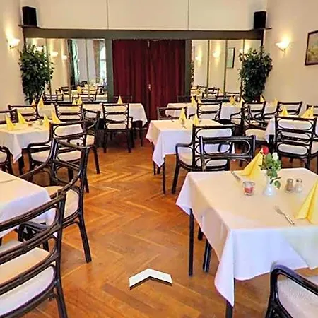 & Restaurant Schenk Von Landsberg