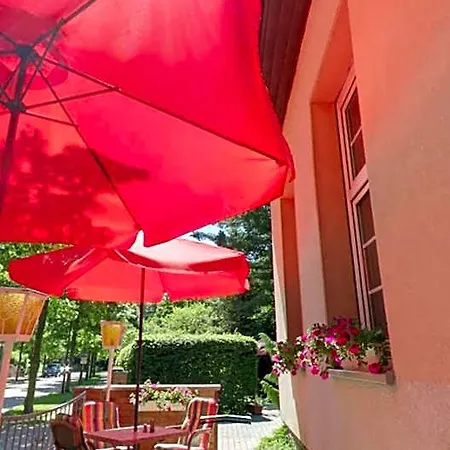 & Restaurant Schenk Von Landsberg 3* Teupitz