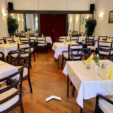 & Restaurant Schenk Von Landsberg