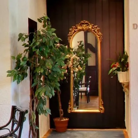 & Restaurant Schenk Von Landsberg 3* Teupitz