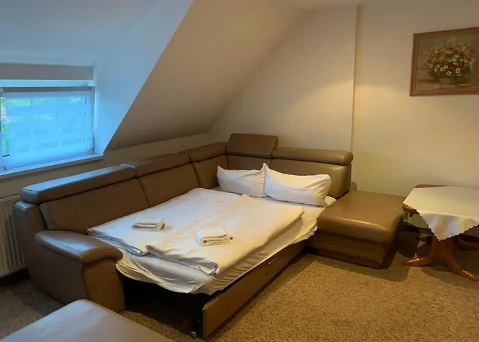 & Restaurant Schenk Von Landsberg Hotell