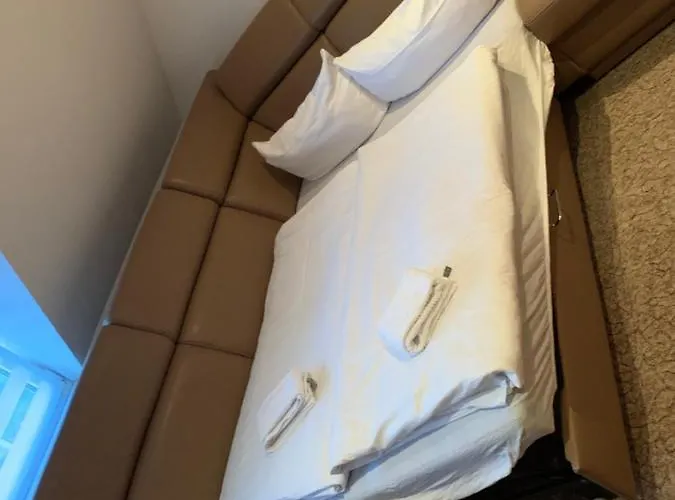 & Restaurant Schenk Von Landsberg Hotell