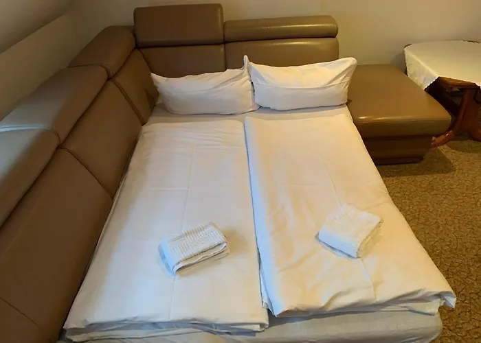 & Restaurant Schenk Von Landsberg 3* Teupitz