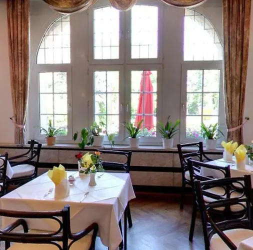 Hotel&restaurant Schenk Von Landsberg Hotel