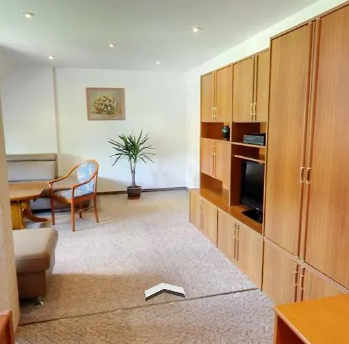 & Restaurant Schenk Von Landsberg Hotell